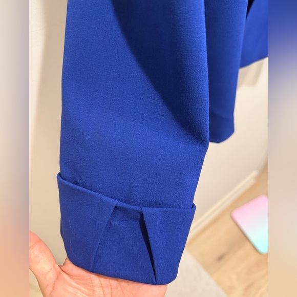 Tahari Arthur S Levine Royal Blue Cropped Blazer Jacket Size 4 Career Work - Picture 4 of 6
